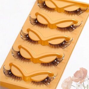 5 Pairs Of Glamorous Gold Pearl-Decorated False Eyelashes